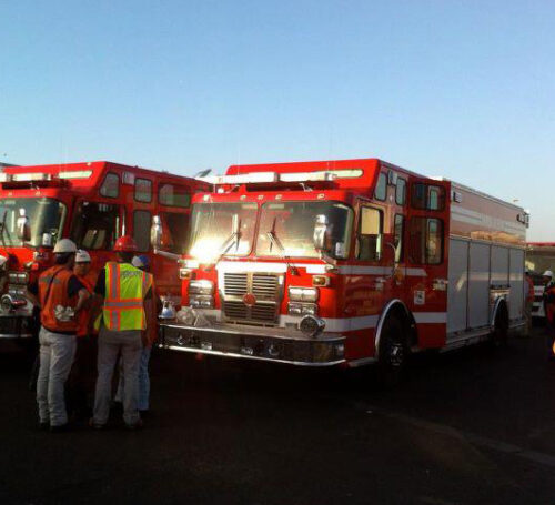 Llegada de carros Q-2 y Q-6 Cuerpo de Bomberos de Ñuñoa
