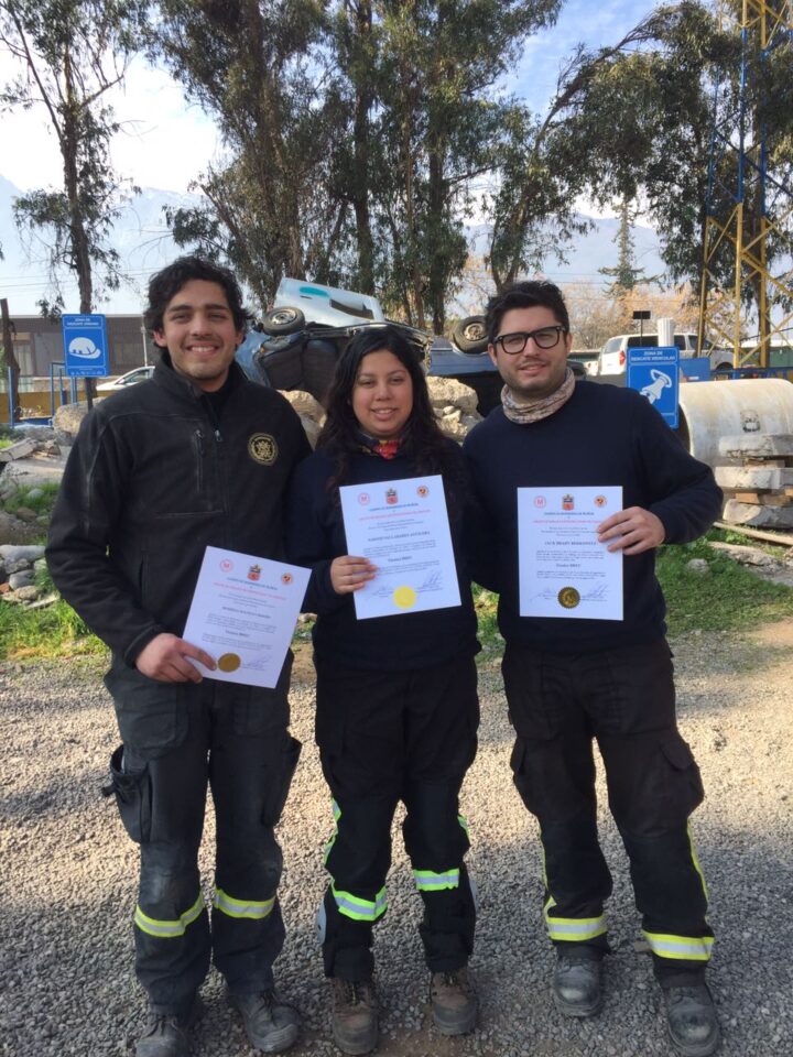 Voluntarios de Bomba Israel aprueban curso BREC 2017